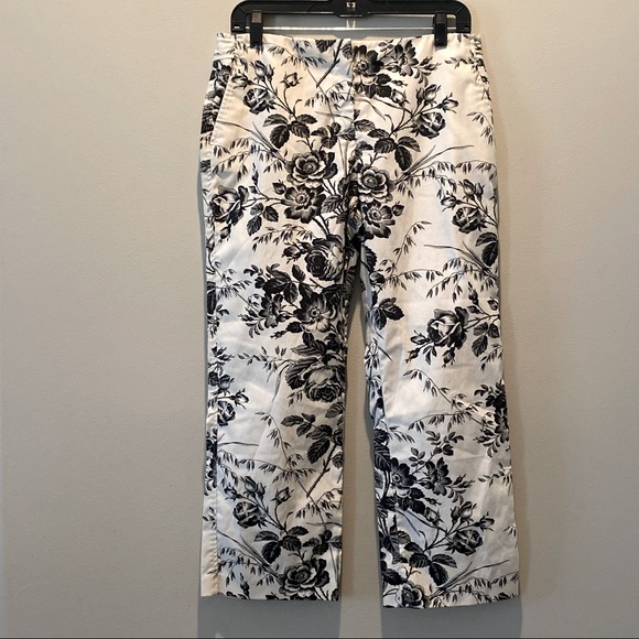 2/$30 Express White & Black Toile Floral Cropped Pants 9 / 10 - Picture 1 of 5